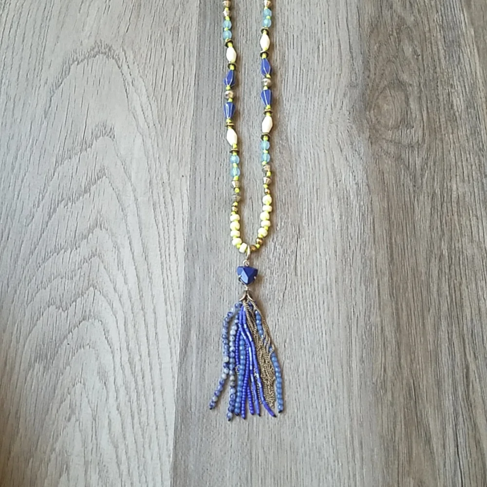 Stella and Dot Azure Tassel Necklace - Picture 3 of 3